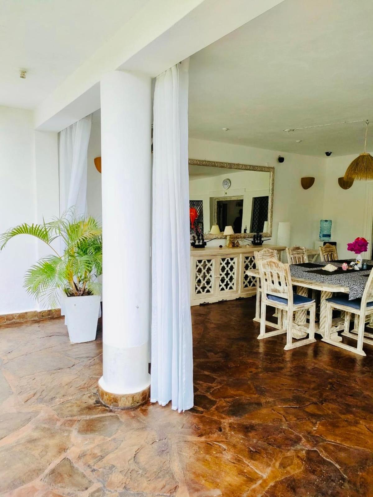 White Nyumba Malindi Apartment Exterior photo